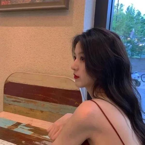 顾医生你老婆又去杀猪啦